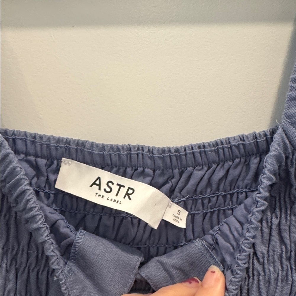 ASTR The Label Smocked Bow Midi Dress - denim blue nwot small - Picture 6 of 8